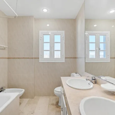 Dom wakacyjny Spacy Stylish Aloha Townhouse Marbella