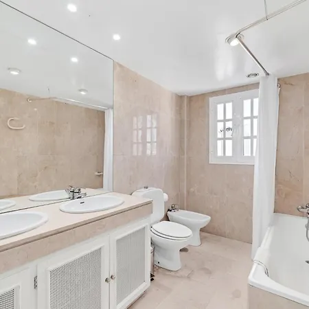 Spacy Stylish Aloha Townhouse Marbella
